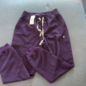 Figs Joggers. Purple Jam. NWT.